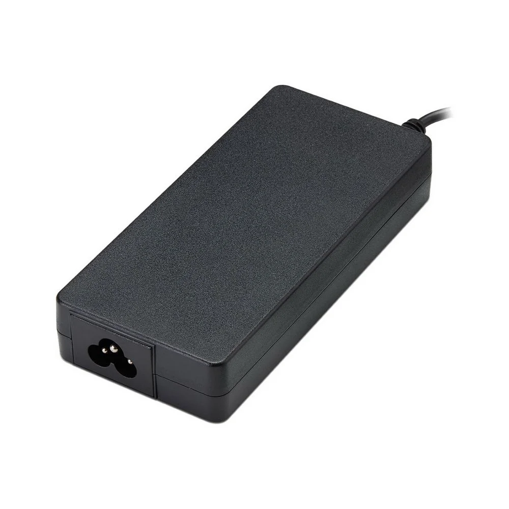 Адаптер питания FSP NB Slim PRO 120W (FSP120-ABBN3) AC-DC 120W Adapter, Вход C6 (для ноутбучного кабеля), Кабель 1500мм, Выход 19V, в комплекте 9 переходников. RETAIL