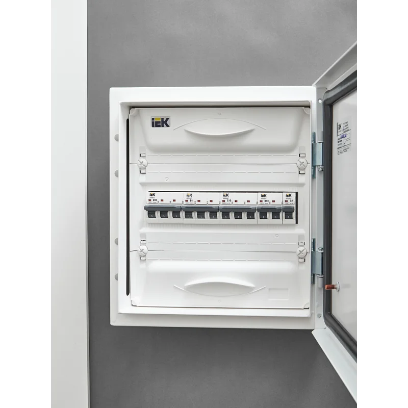 IEK AR-M10N-3-C010